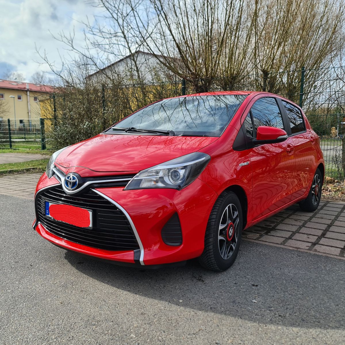 2015 Toyota Yaris 1.33-l-Dual-VVT-i CVT Comfort